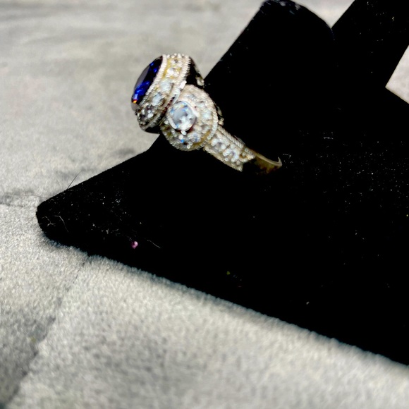 Round Purple stone with pillows of simulated diamonds .925 Sterling silver - Picture 7 of 14